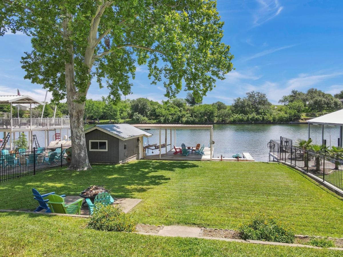 Willa New Listing Huge Yard Boat Slip Pet Friendly Kingsland Zewnętrze zdjęcie